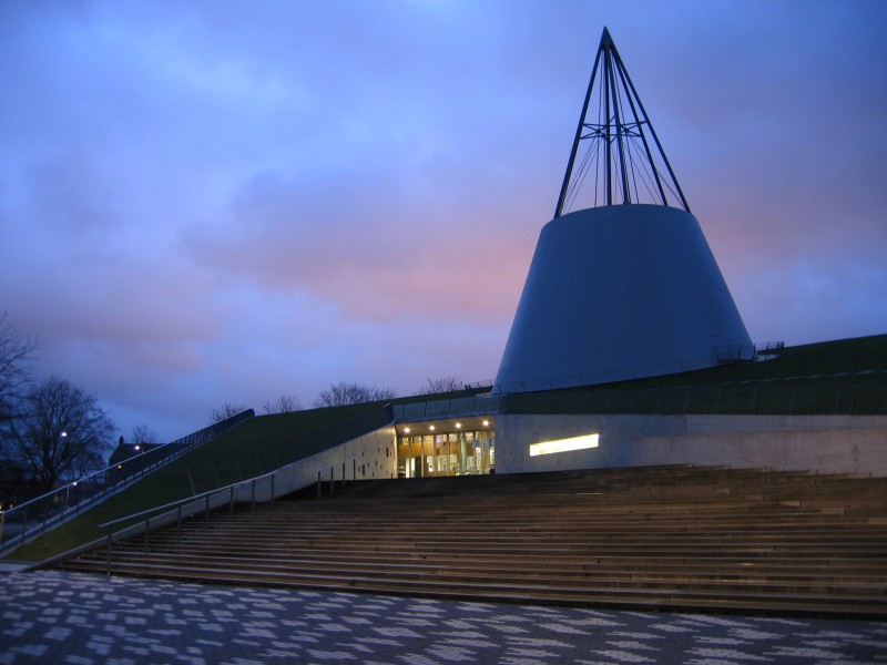 Delft University of Technology Library