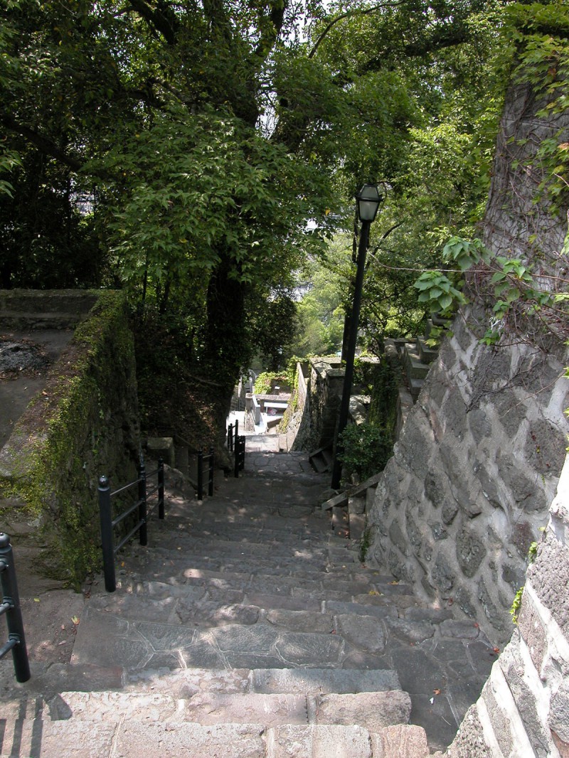 Path to top of Heifuri Hill