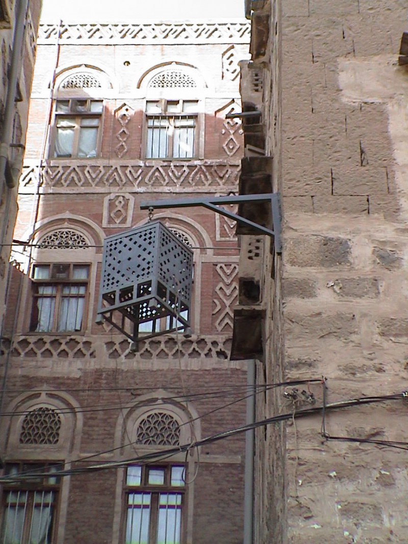 Street lights in Sanaa