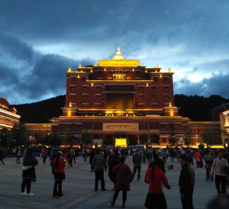  Tancheng Square in Shangri-La City 
